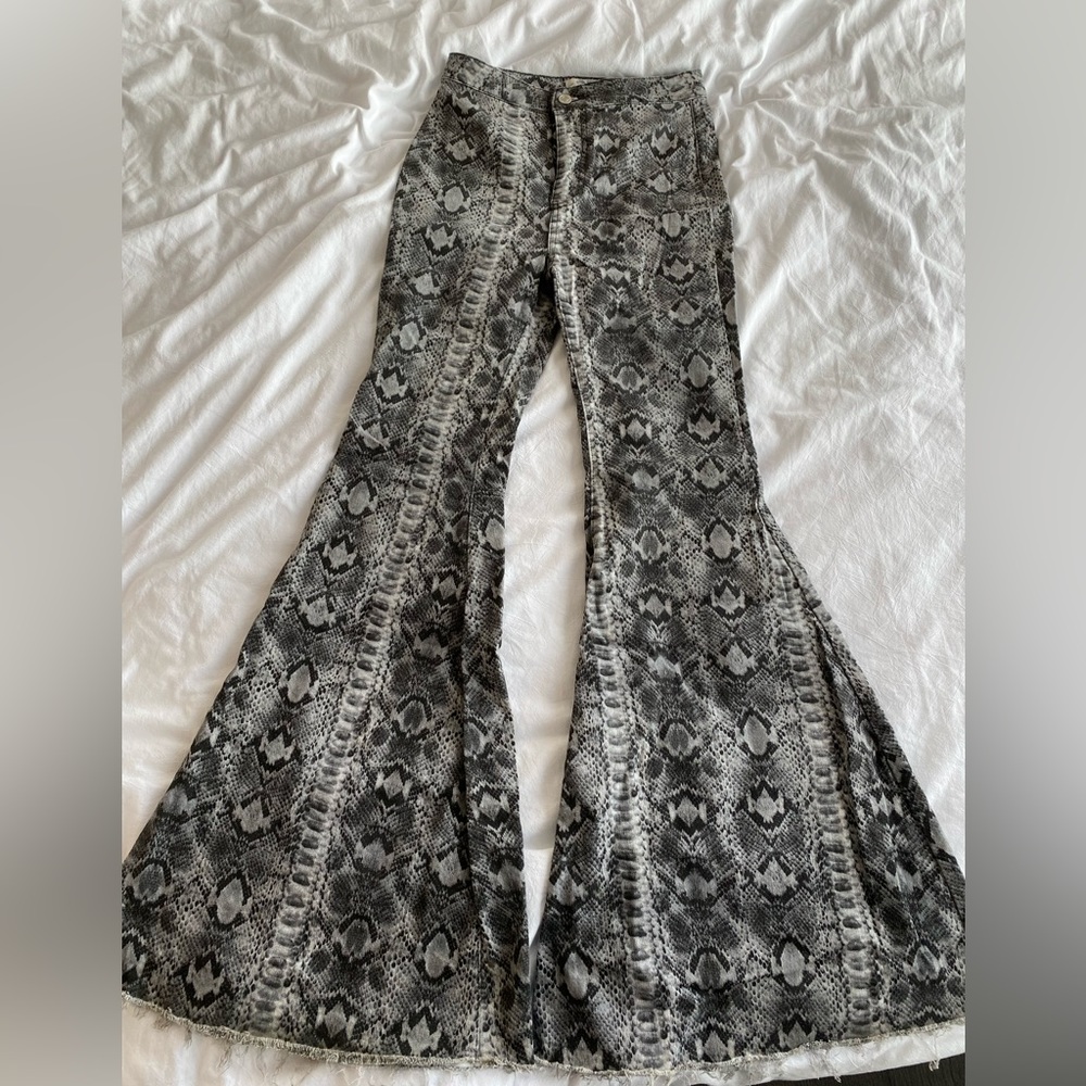 Free people flare jeans snakeskin design